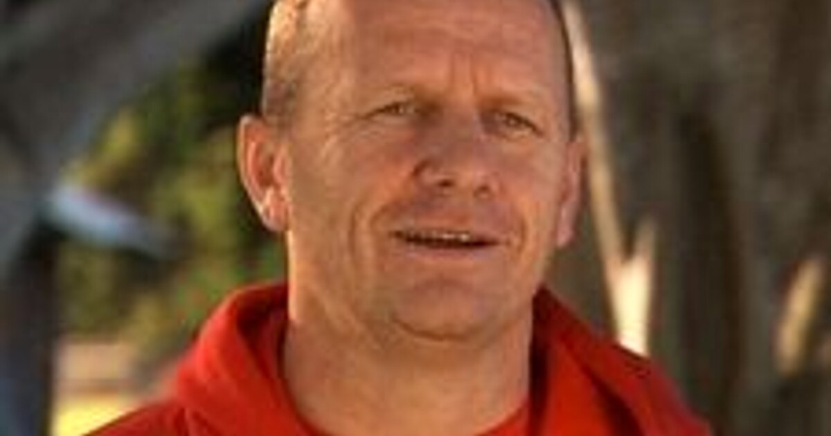 Ken Hinkley doing the hard yards
